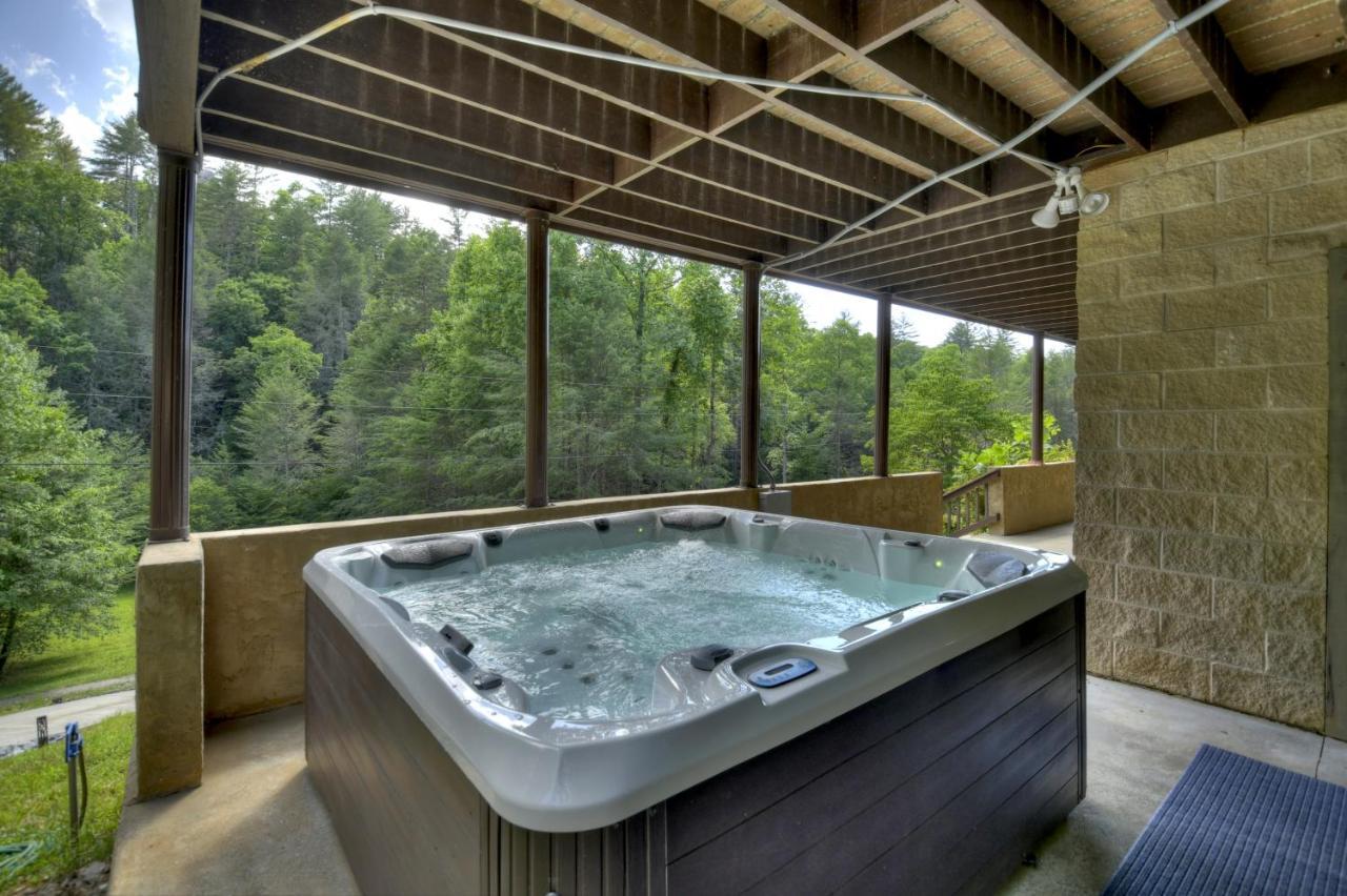 The Chariot - Creek Front With Hottub, Fire Pits, Billiards, Ev Charger - Sandalwood Stays Blue Ridge Exteriér fotografie